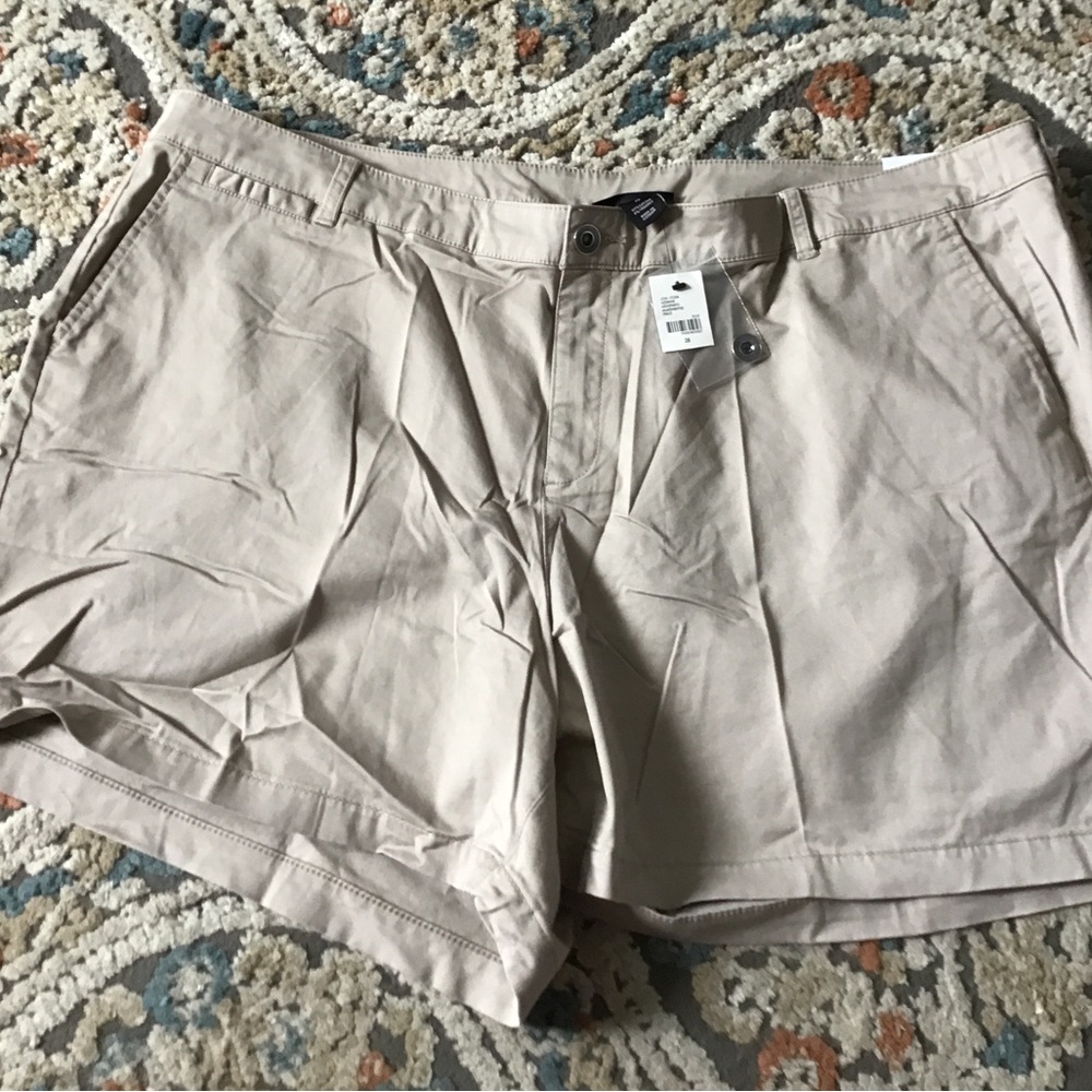LOWEST🌺 NWT LANE BRYANT Sz28 KHAKI COTTON & SPANDEX SHORTS - Picture 2 of 9